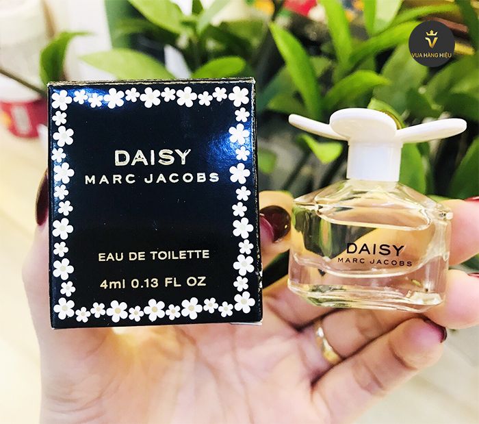 Thiết kế chai nước hoa Marc Jacobs Daisy EDT 4ml